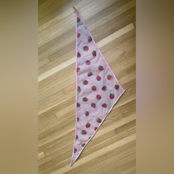 Lirika Matoshi Strawberry Scarf - Picture 3 of 6